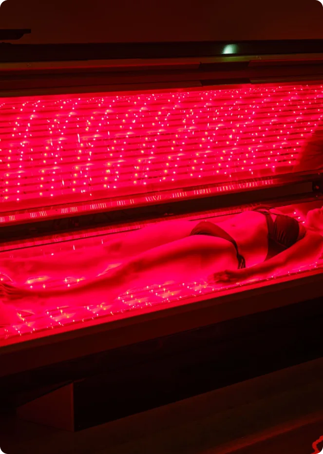 A red light therapy bed used alongside medically guided weight-loss care